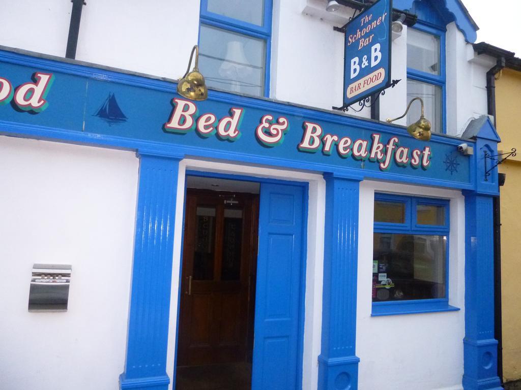 The Schooner Tavern Ballycotton Bagian luar foto